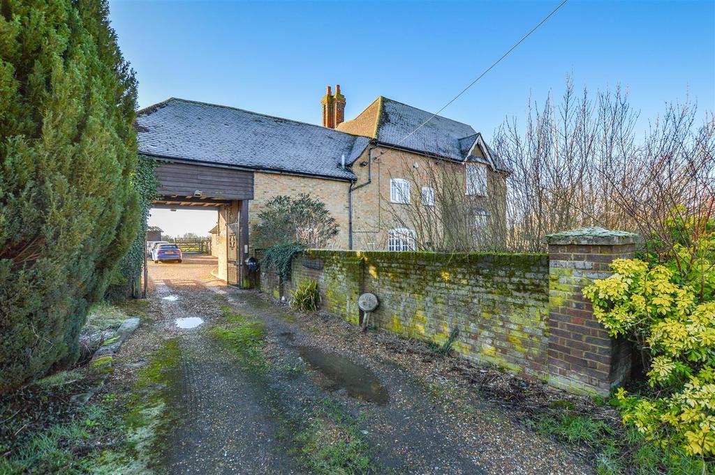 The Rye, Eaton Bray, Dunstable 6 bed detached house £699,950