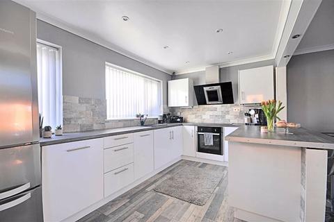 12 Drapers Close, Worcester, WR4 9XU