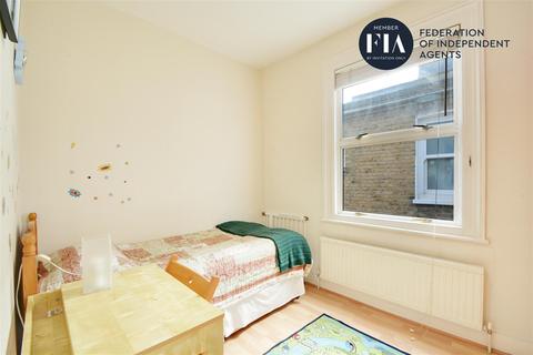 13 Brook Road South, Brentford, TW8 0NN
