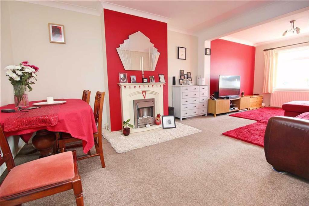 Downland Avenue, Southwick, West Sussex 2 bed semidetached bungalow