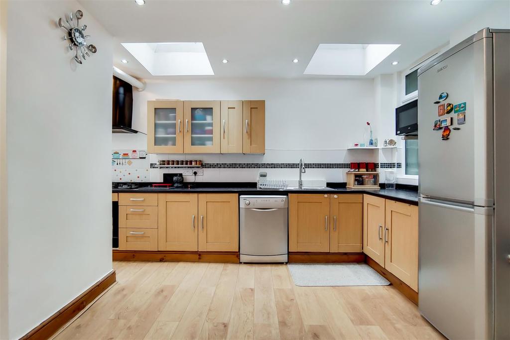 5 Kitchen-1.jpg