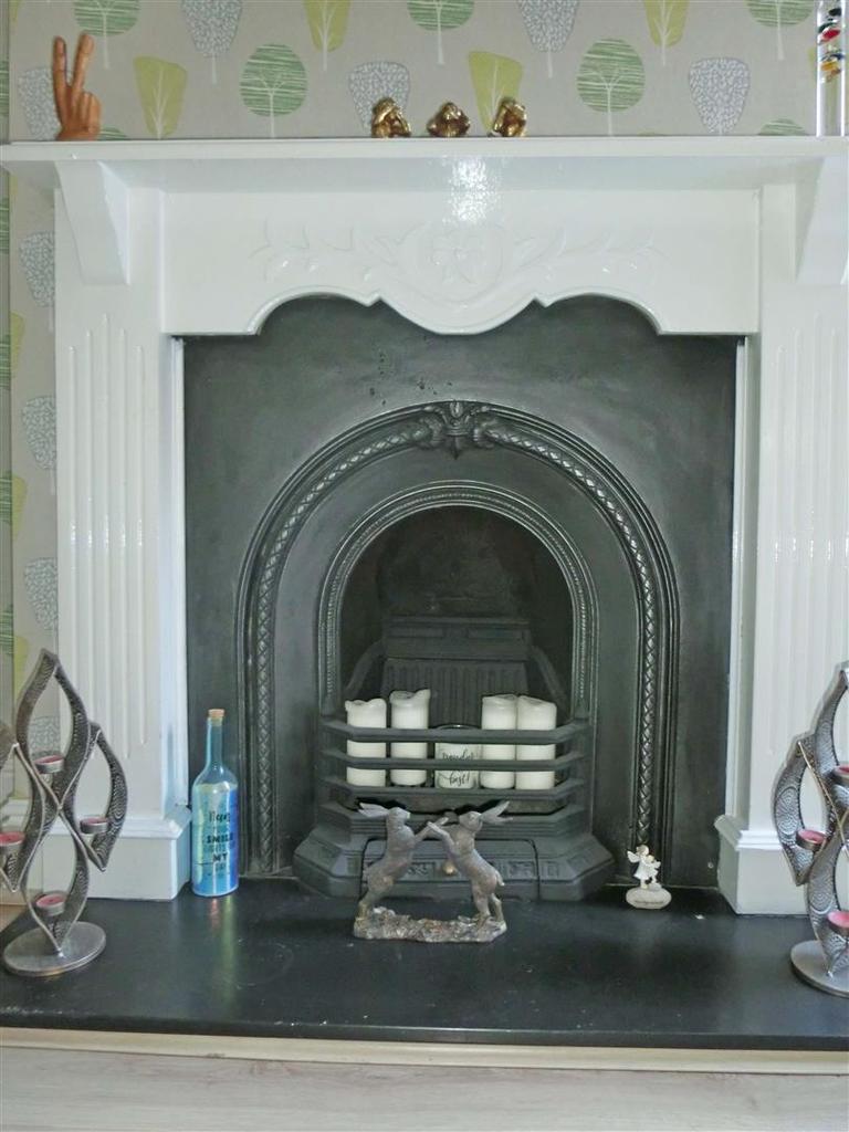 Alcester Road 299 lounge.jpg