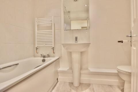 Flat 1, 13 Sansome Place, Worcester, WR1 1UA