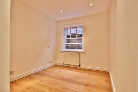 Flat 1, 13 Sansome Place, Worcester, WR1 1UA