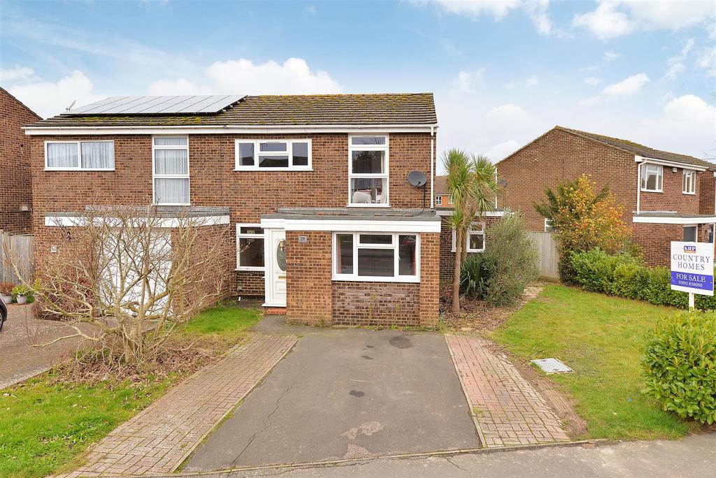 Tutsham Way, Paddock Wood, Tonbridge 3 bed semidetached house £385,000