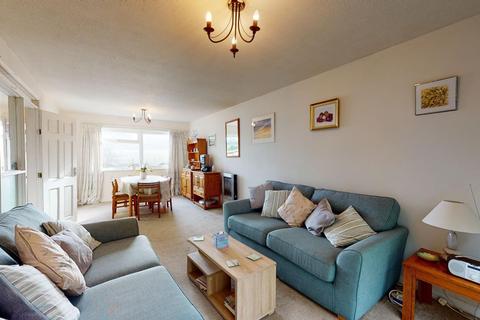 19 Bicknor Close, Canterbury, CT2 7UB