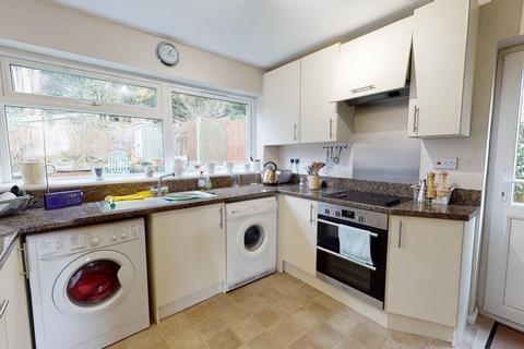 19 Bicknor Close, Canterbury, CT2 7UB