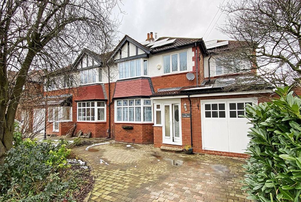 Green Walk, Timperley, Cheshire 4 bed semidetached house £575,000