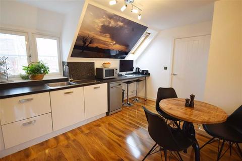 4 Beni Close, Badgeworth, Cheltenham, GL51 6GQ