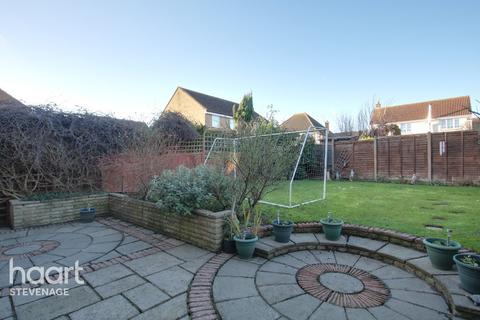 24 The Hedgerows, Stevenage, SG2 7BW