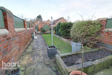 15 Askern Road, Carcroft, Doncaster, DN6 8DF