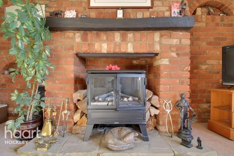 61 Highams Road, Hockley, SS5 4DF