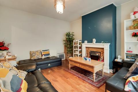 46 Priory Close, Wembley, HA0 2SE
