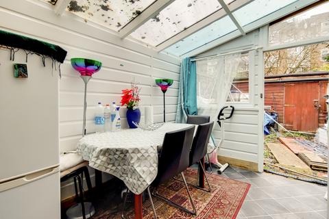 46 Priory Close, Wembley, HA0 2SE