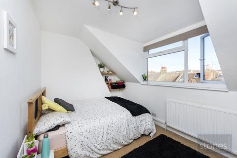 3 bedroom apartment to rent, Sumatra Road, London, NW6