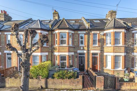 15 Edna Road, Raynes Park, London, SW20 8BS