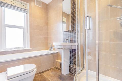 15 Edna Road, Raynes Park, London, SW20 8BS