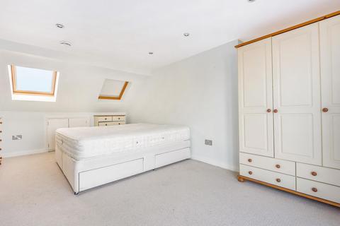 15 Edna Road, Raynes Park, London, SW20 8BS