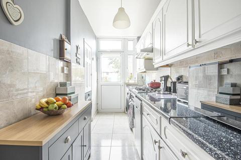 24 Fieldside Road, Bromley, BR1 4LA