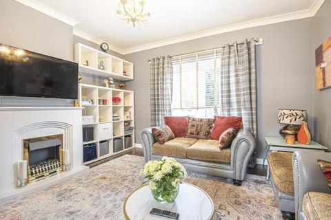 24 Fieldside Road, Bromley, BR1 4LA