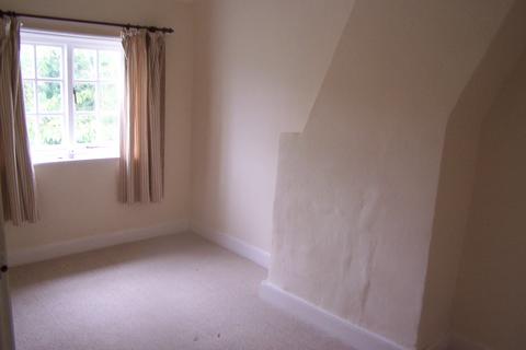 2 bedroom end of terrace house to rent, West Street, Sparsholt OX12