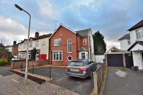 21 Birches Barn Avenue, Wolverhampton, WV3 7BT
