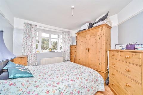 25 Crane Way, Twickenham, TW2 7NH