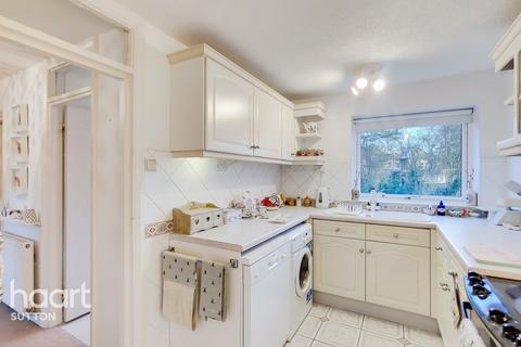 17, Brockham Court Bonchurch Close, Sutton, SM2 6AZ