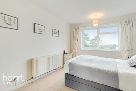 17, Brockham Court Bonchurch Close, Sutton, SM2 6AZ