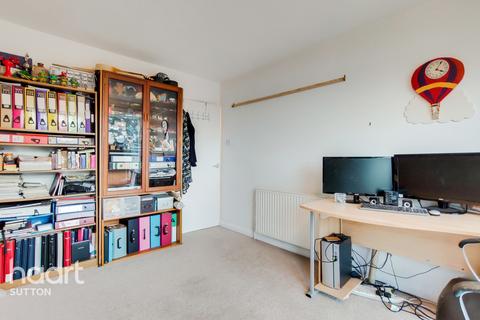 17, Brockham Court Bonchurch Close, Sutton, SM2 6AZ