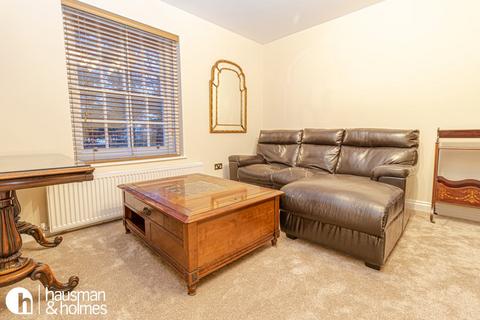 3 bedroom flat to rent - Corringham Court, Golders Green