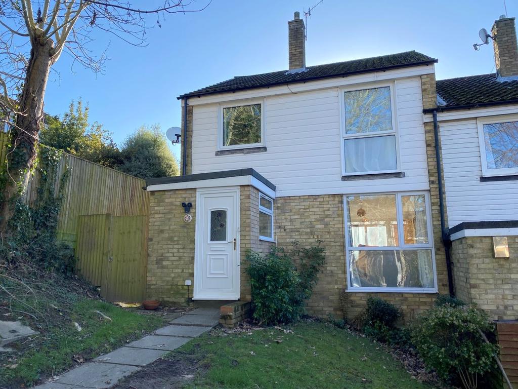 Ridgeway, Pembury 3 bed semidetached house £1,395 pcm (£322 pw)
