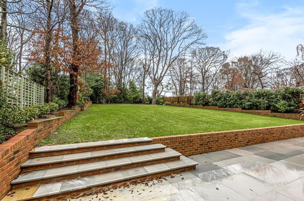 Patio to Garden