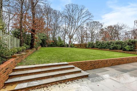 41 Fulmer Drive, Gerrards Cross, SL9 7HG