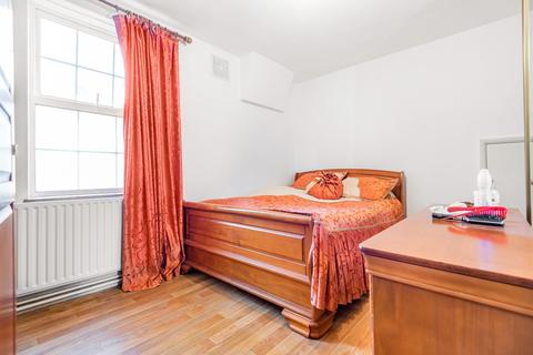 3 Pond Close, London, SE3 0SH