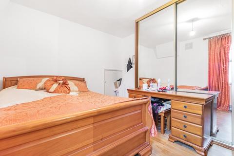 3 Pond Close, London, SE3 0SH