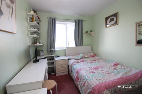 40 Danziger Way, Borehamwood, WD6 5DB