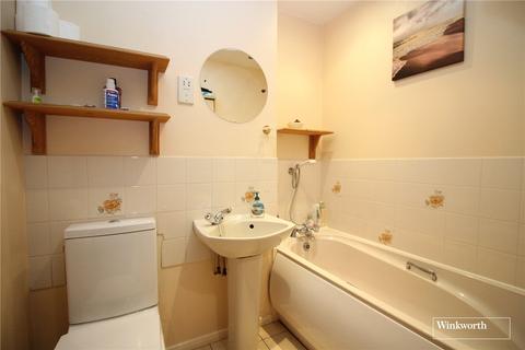 40 Danziger Way, Borehamwood, WD6 5DB