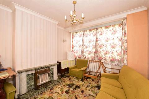1 Jarrow Road, Romford, RM6 5RH
