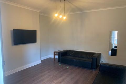 3 bedroom property to rent, Forsyth Road, Newcastle Upon Tyne