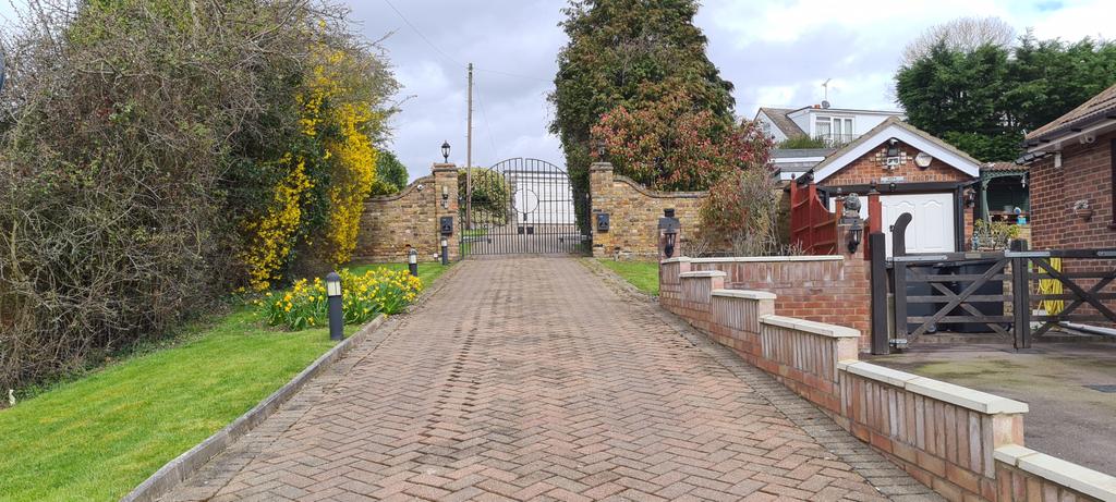 Drive way