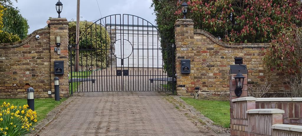 Gated drive way