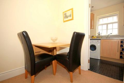 8, Kings Court Roughdown Road, Hemel Hempstead, HP3 9AX