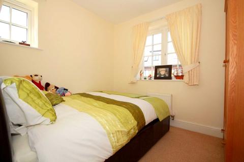 8, Kings Court Roughdown Road, Hemel Hempstead, HP3 9AX