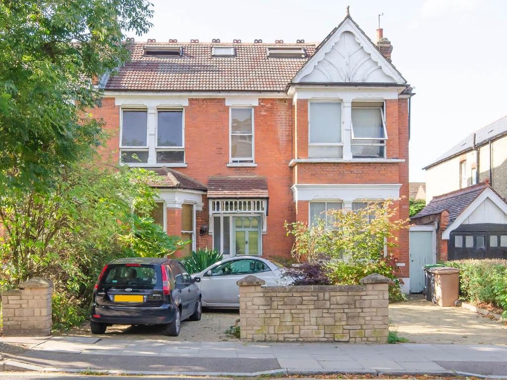 Maidstone Road, London, N11 5 bed semidetached house £1,425,000