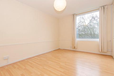11 Highgate Edge, London, N2 0NT