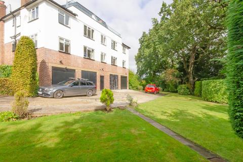 1, Connaught Grange Connaught Gardens, London, N10 3LE