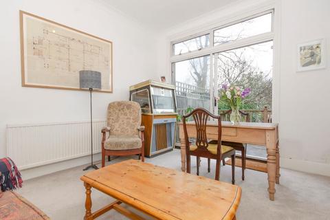 54a Windermere Road, London, N10 2RG