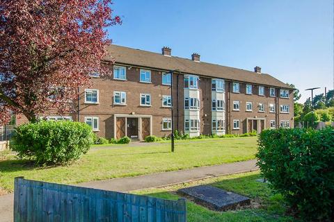 4 Albert Close, London, N22 7AL