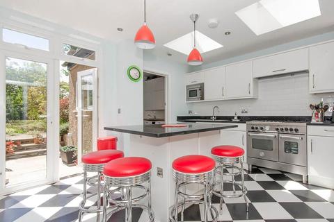 29 Rhodes Avenue, London, N22 7UR